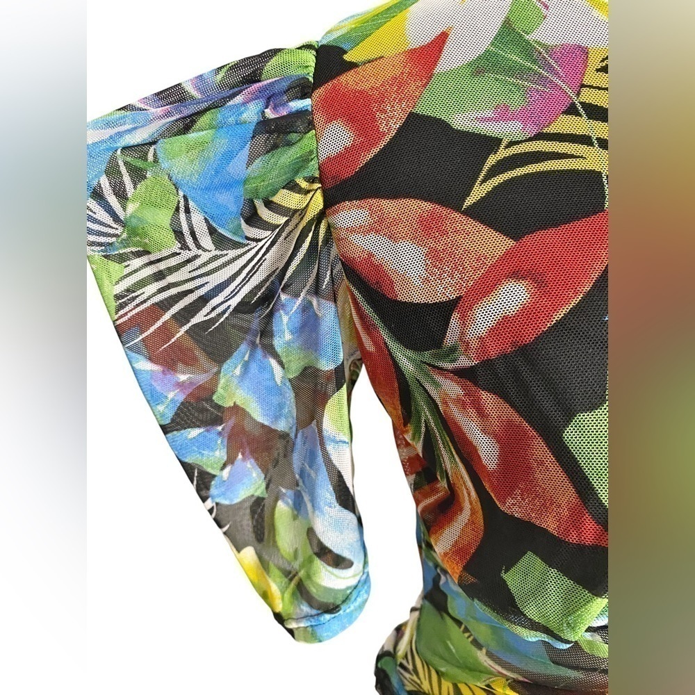 Touch Me Tropical Cropped Puffed Sleeve Top - Picture 5 of 10